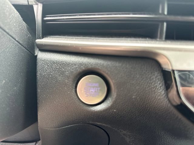Certified 2025 Kia Sorento LX FWD image 36