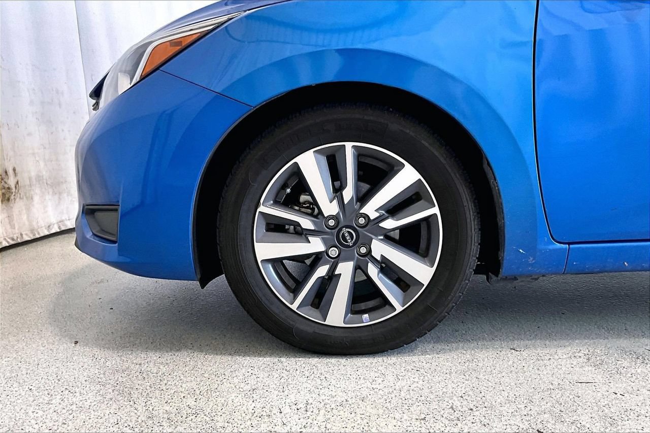 Used 2023 Nissan Versa SV FWD image 6