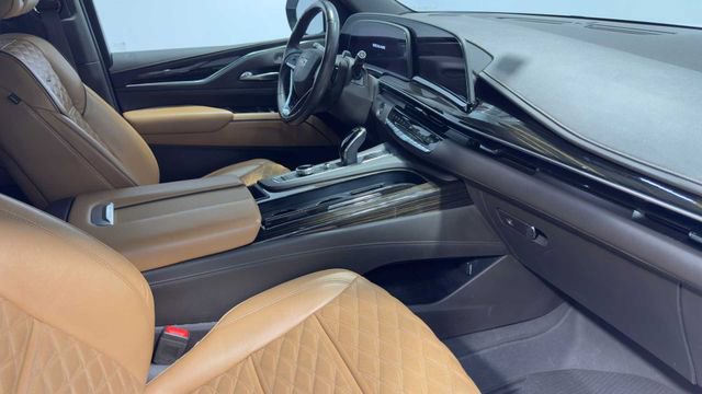 Used 2022 Cadillac Escalade ESV Premium Luxury image 15
