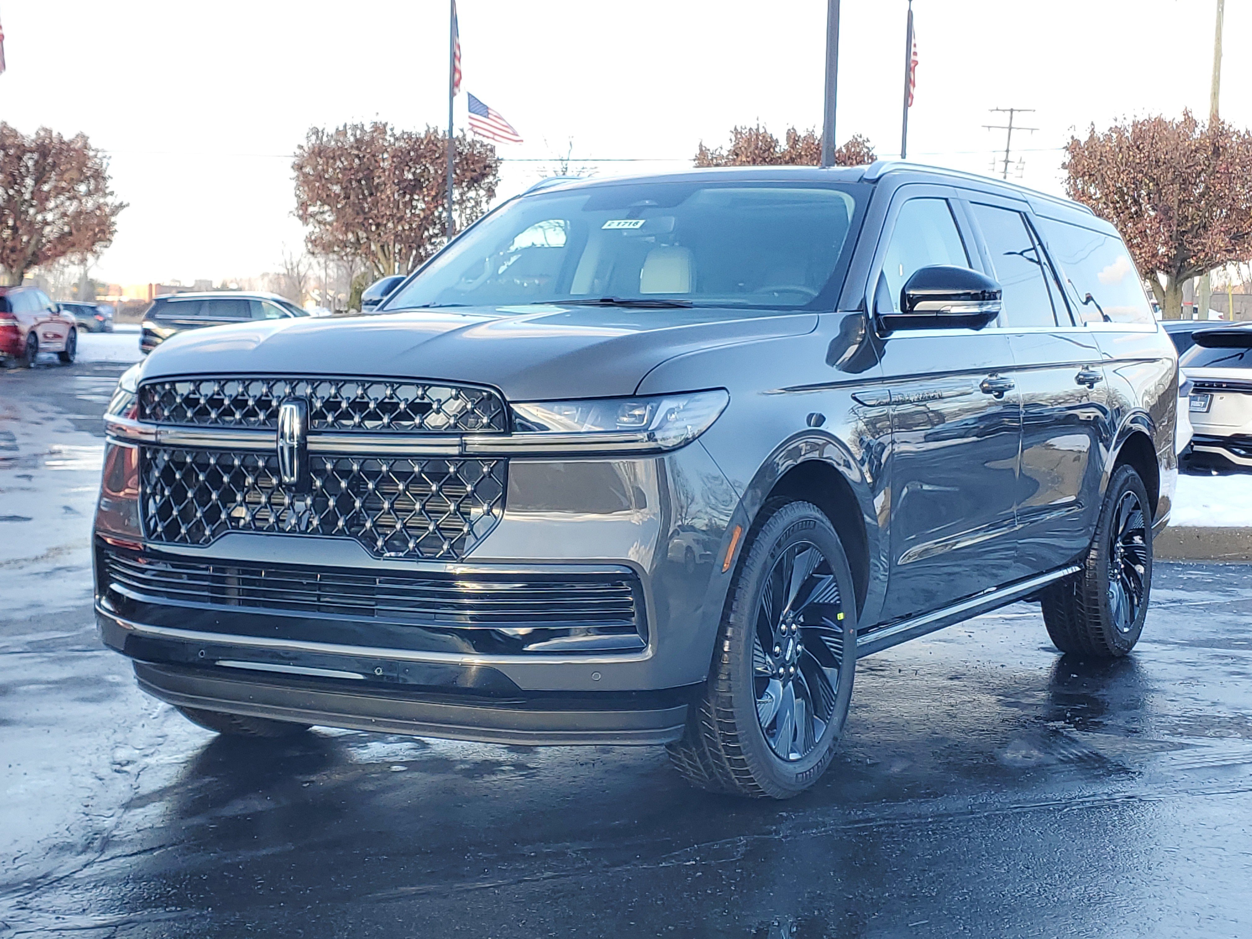 New 2025 Lincoln Navigator L Black Label video 2