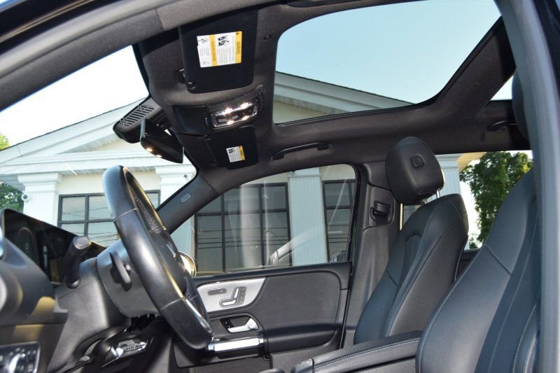 Used 2020 Mercedes-Benz GLB 250 4MATIC image 36
