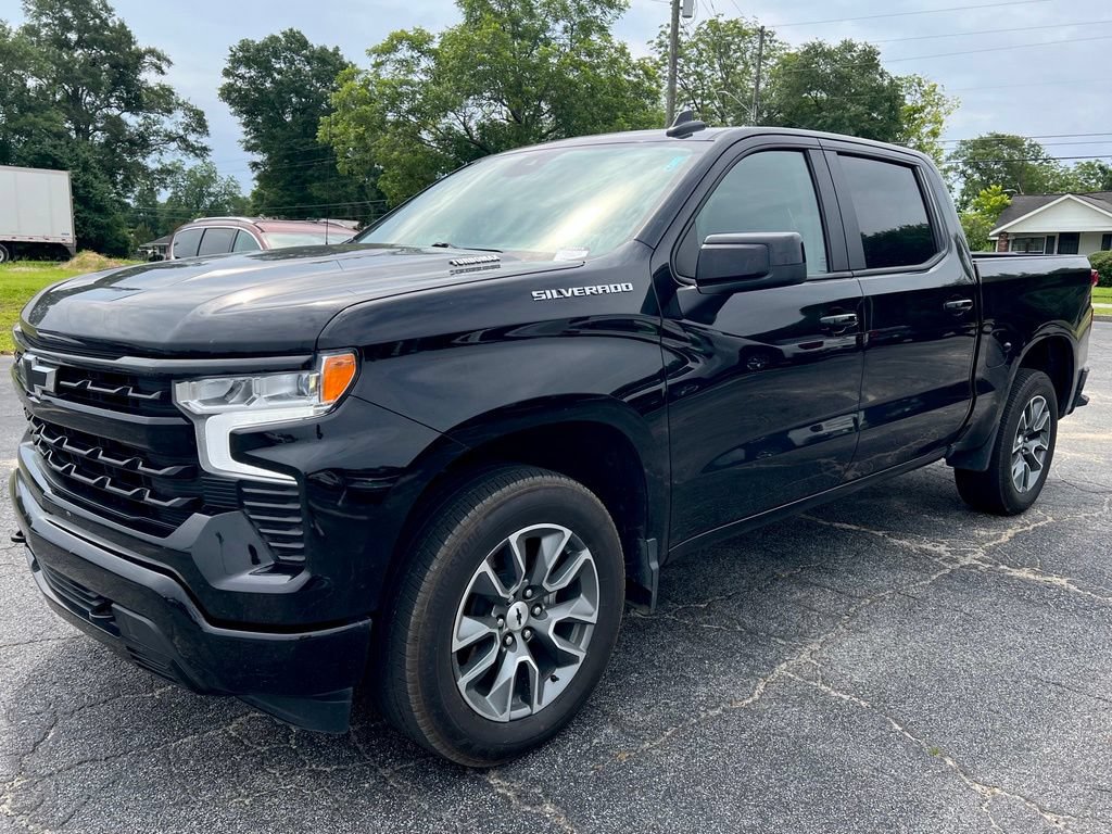 Used 2025 Chevrolet Silverado 1500 RST RWD image 7