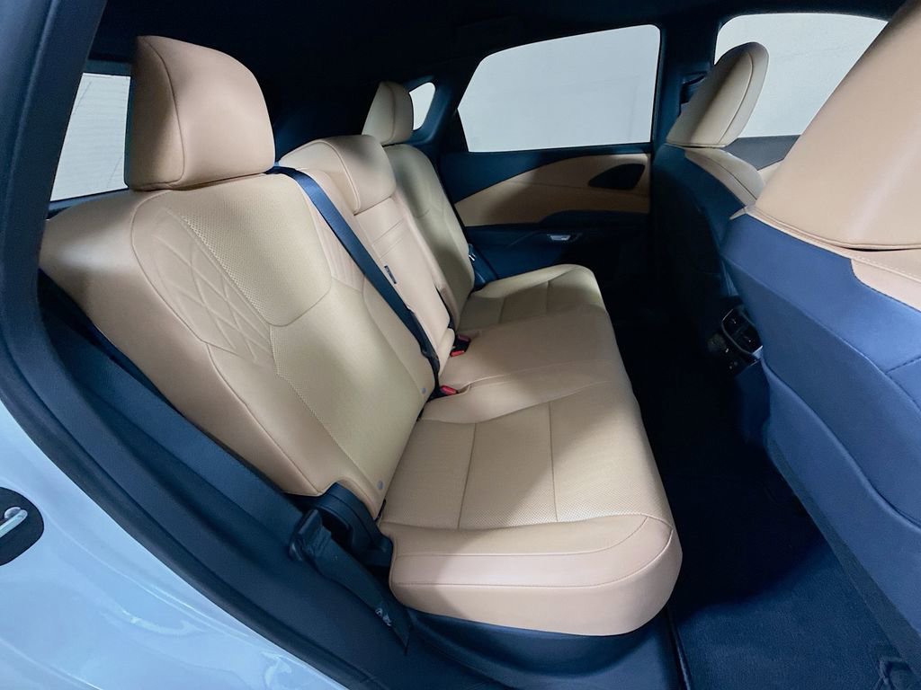 Used 2025 Lexus RX 350 Premium w/ Accessory Package (Z1) image 28