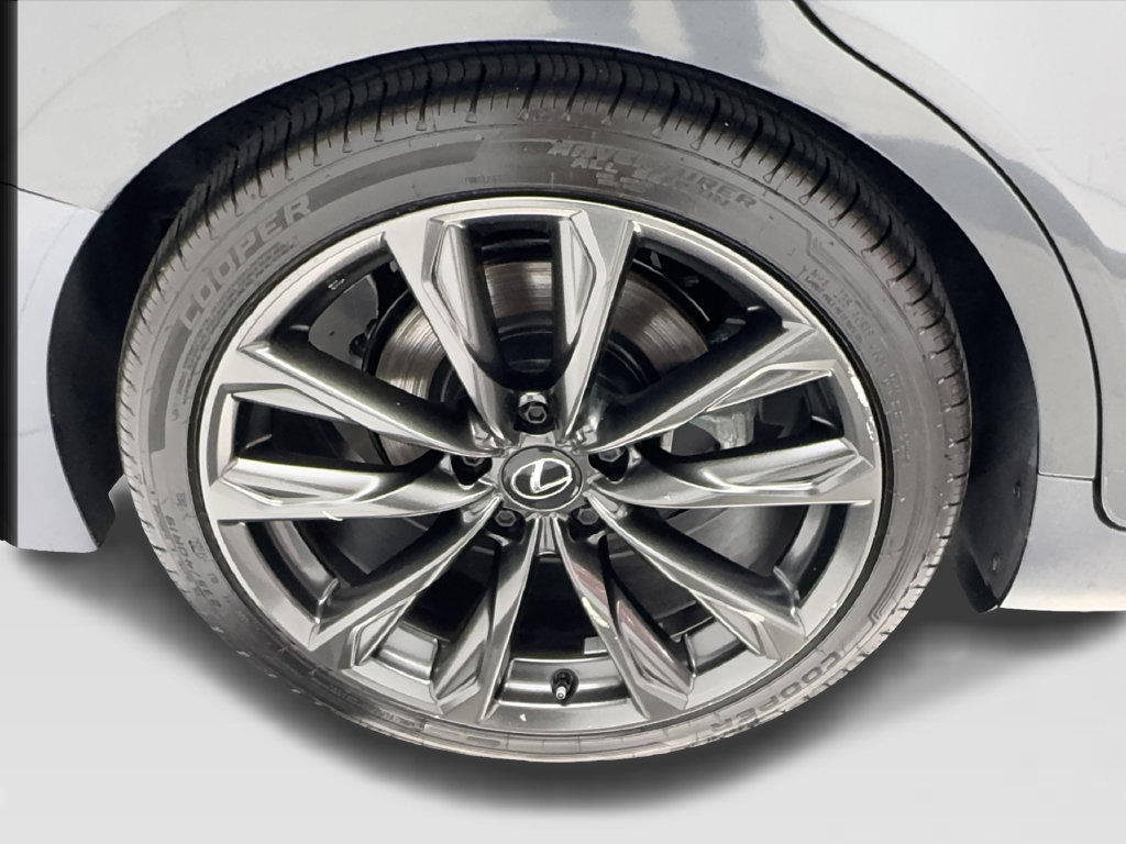 Used 2024 Lexus IS 350 F Sport RWD image 18