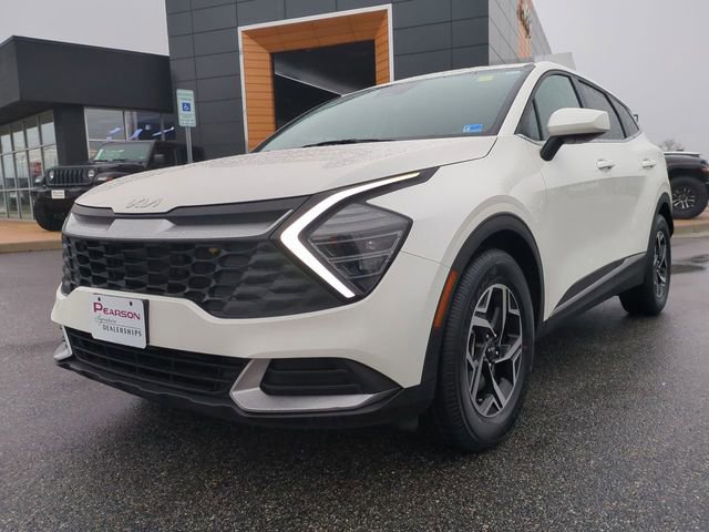 Used 2024 Kia Sportage LX image 8