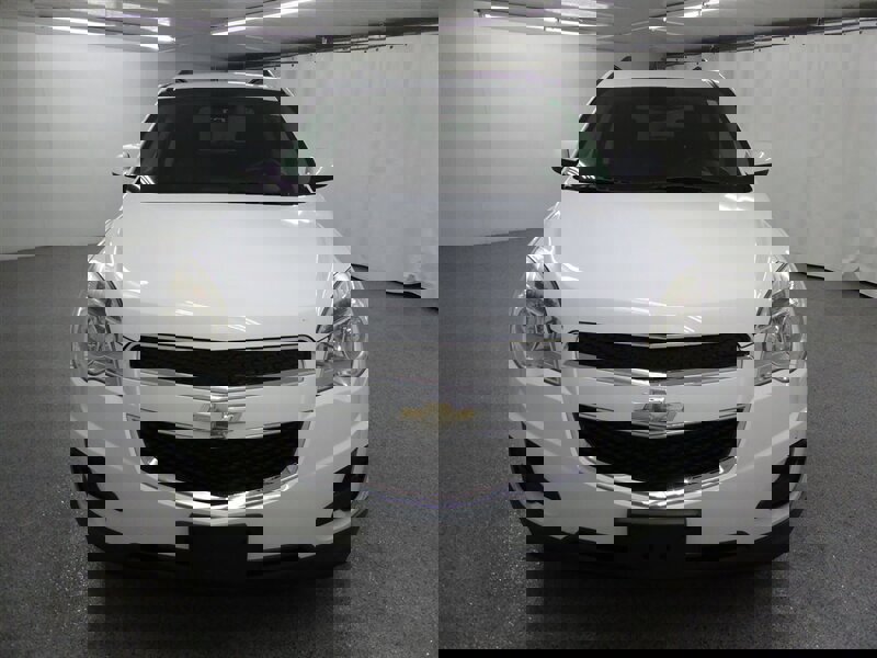 Used 2015 Chevrolet Equinox LT w/ Driver Convenience Package image 2