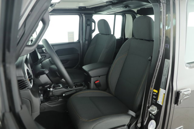 New 2025 Jeep Gladiator Sport image 19