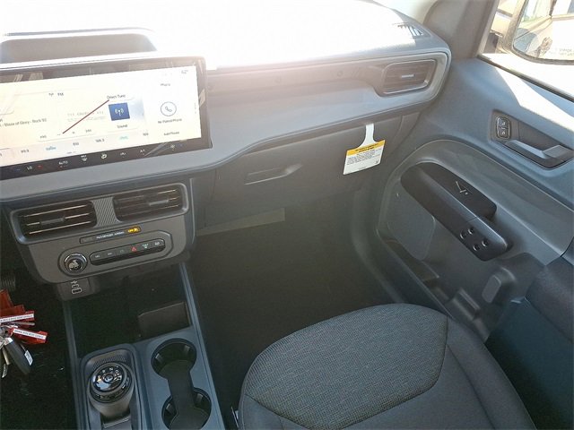 New 2025 Ford Maverick XL image 11