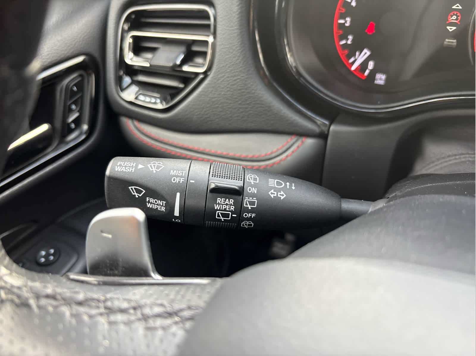 Used 2025 Dodge Durango GT AWD/4WD image 26