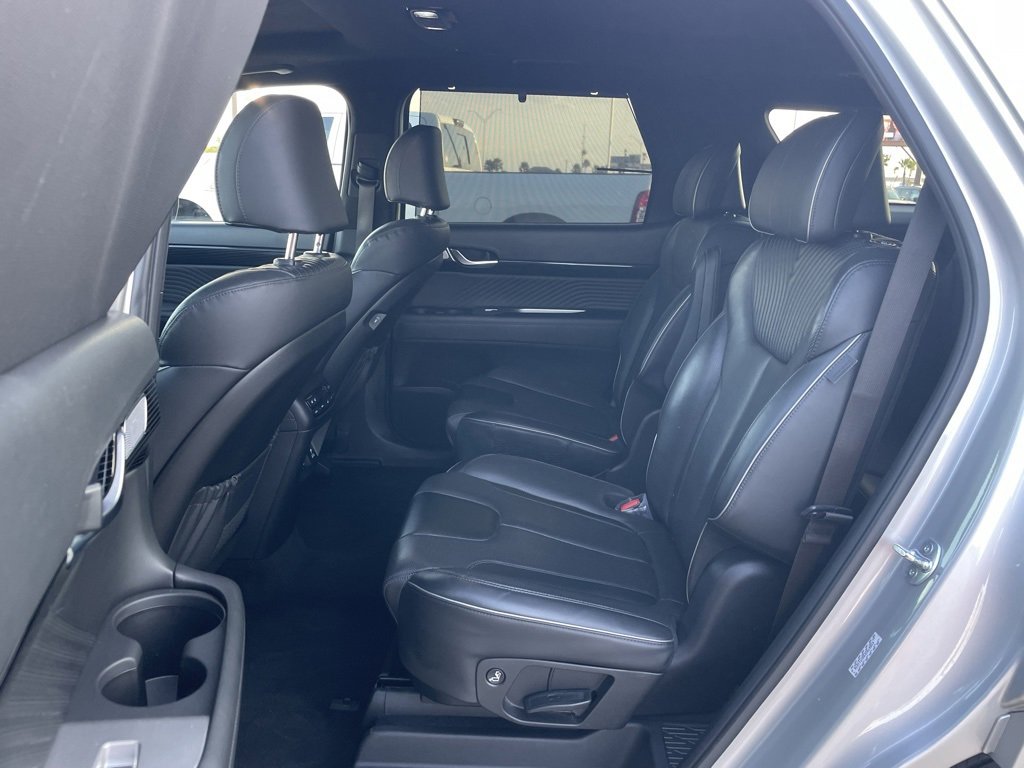 Used 2024 Hyundai Palisade Calligraphy image 19
