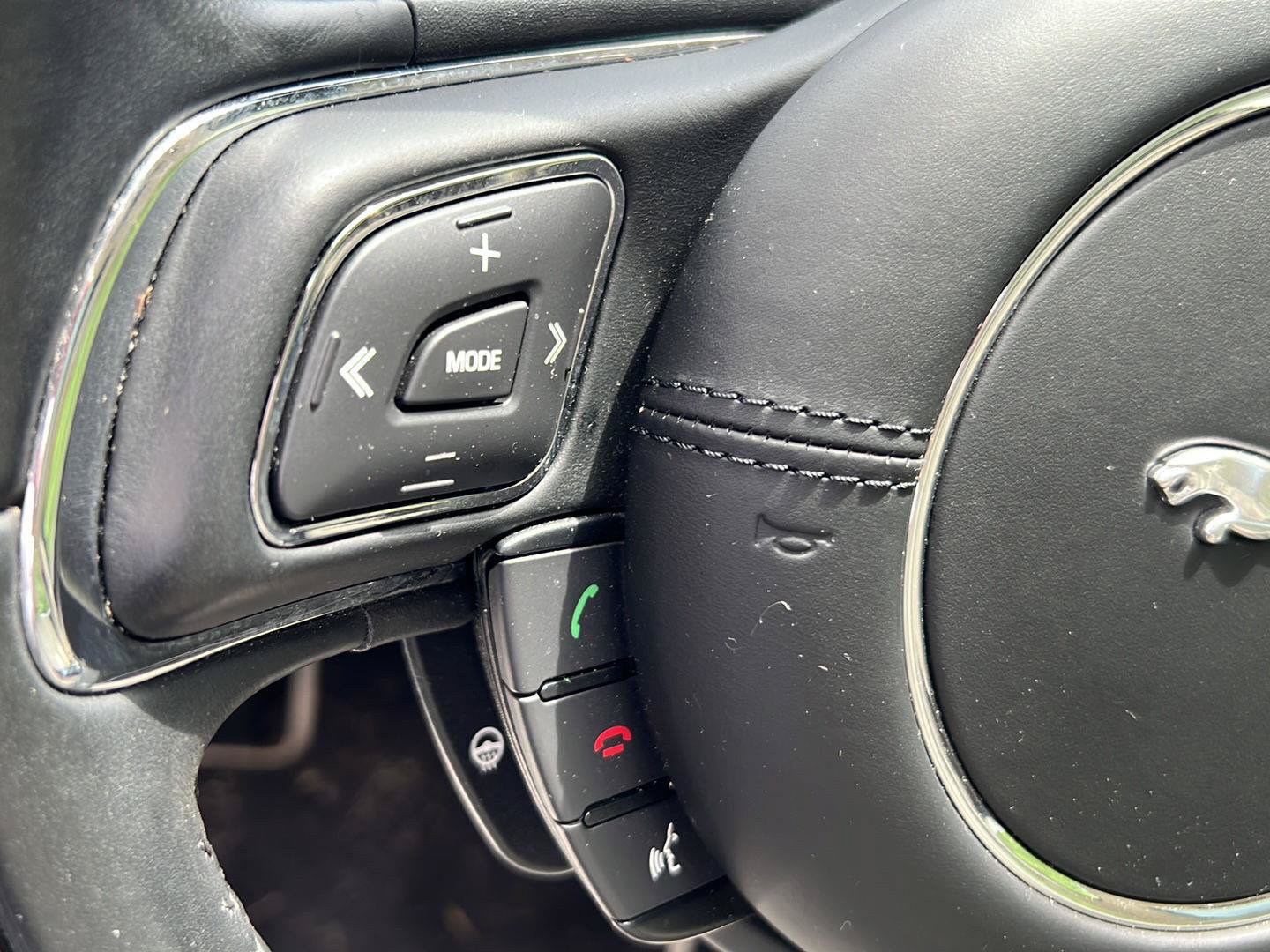 Used 2016 Jaguar XJ L Portfolio AWD/4WD image 12