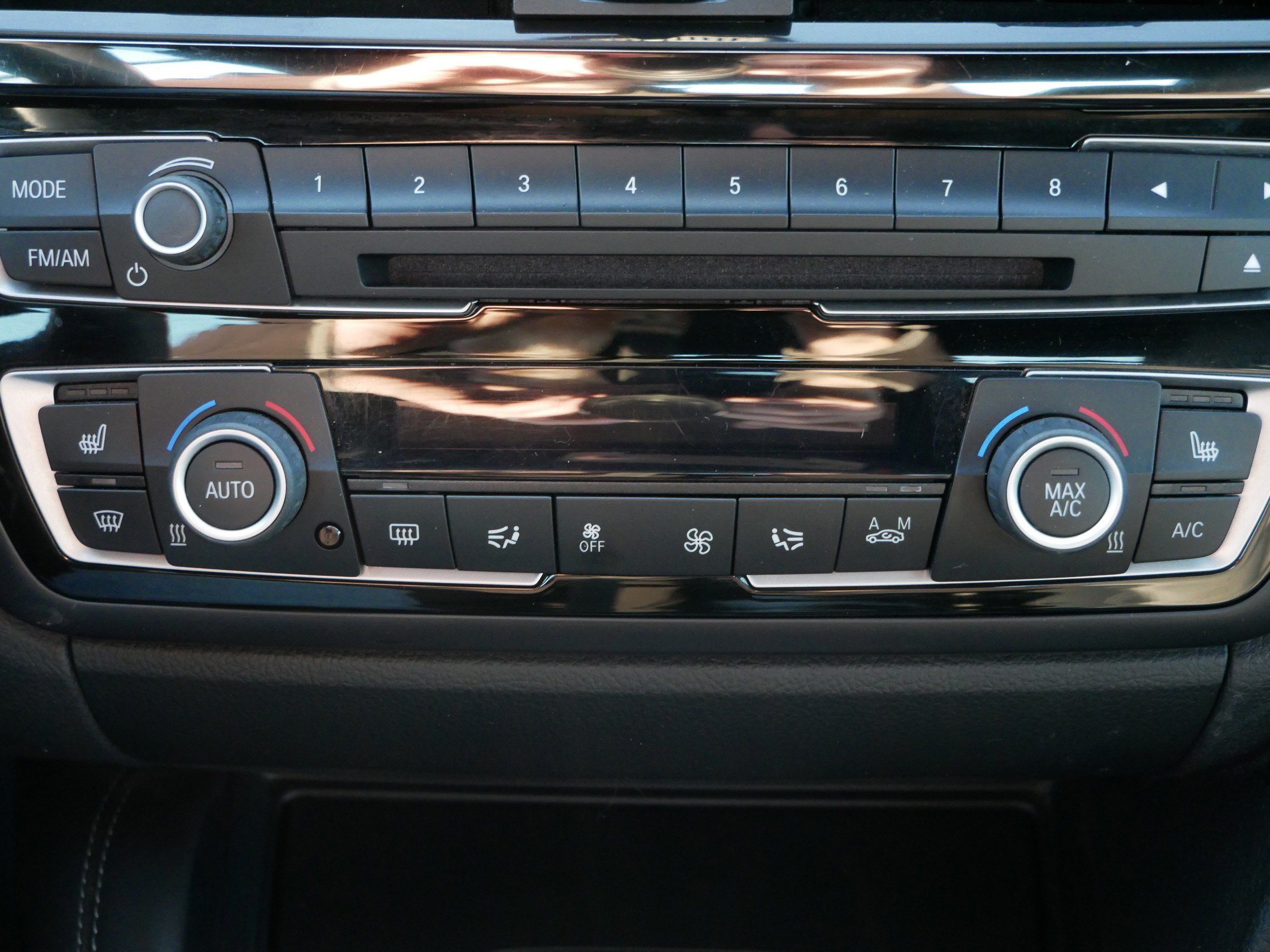 Used 2015 BMW M4 Convertible image 22