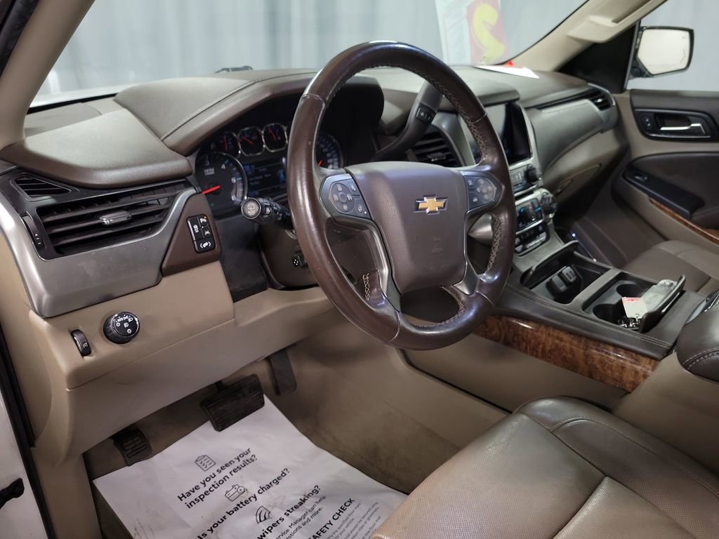 Used 2020 Chevrolet Suburban Premier image 14