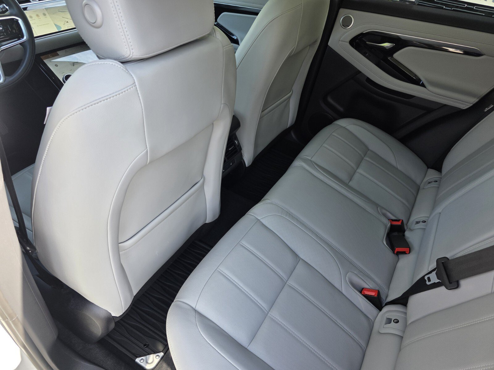 Certified 2023 Land Rover Range Rover Evoque SE AWD/4WD image 16