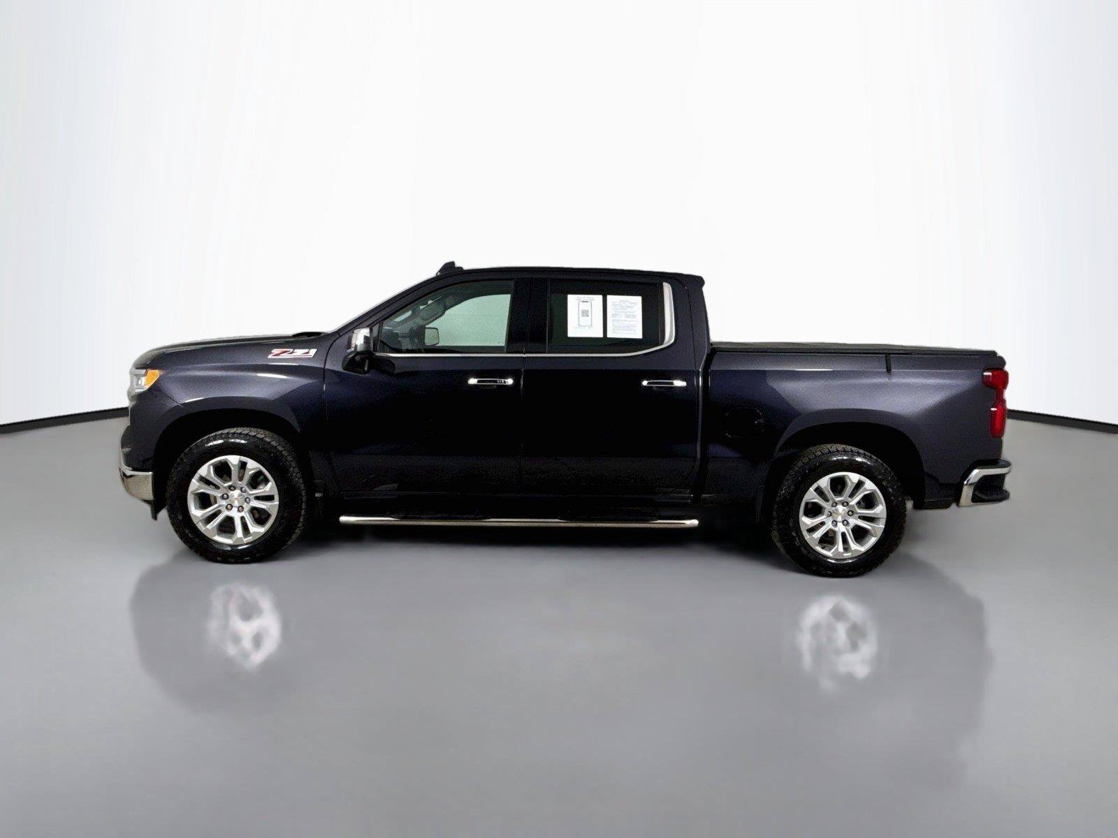 Used 2024 Chevrolet Silverado 1500 LTZ w/ LTZ Premium Package AWD/4WD image 10