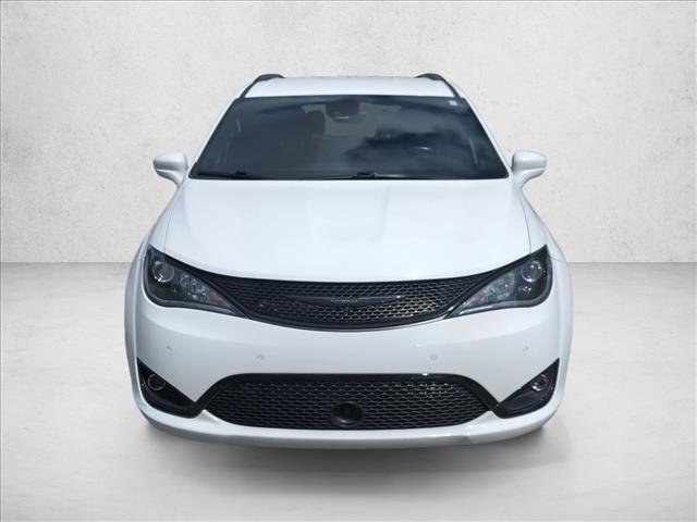 Used 2019 Chrysler Pacifica Touring-L Plus w/ Advanced Safetytec Group FWD image 2