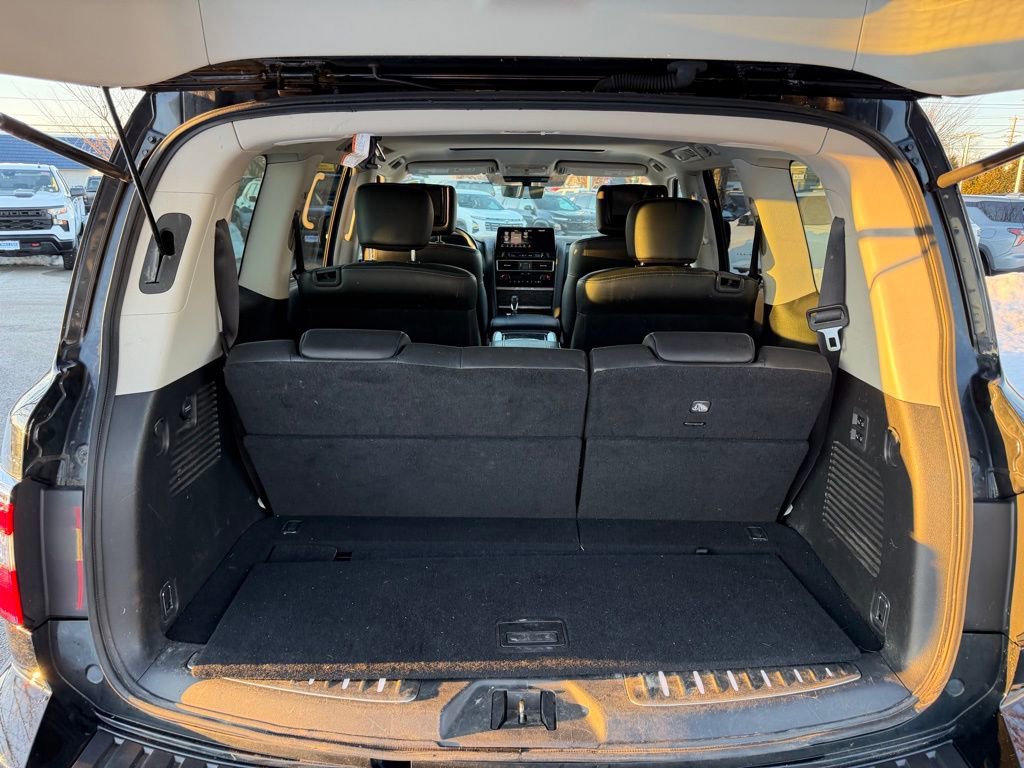Used 2023 Nissan Armada Platinum w/ Captain's Chairs Package image 16