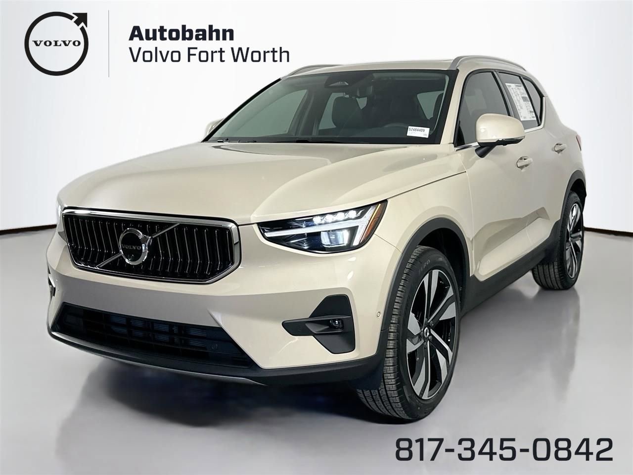 New 2025 Volvo XC40 B5 Ultra w/ Protection Package Premier