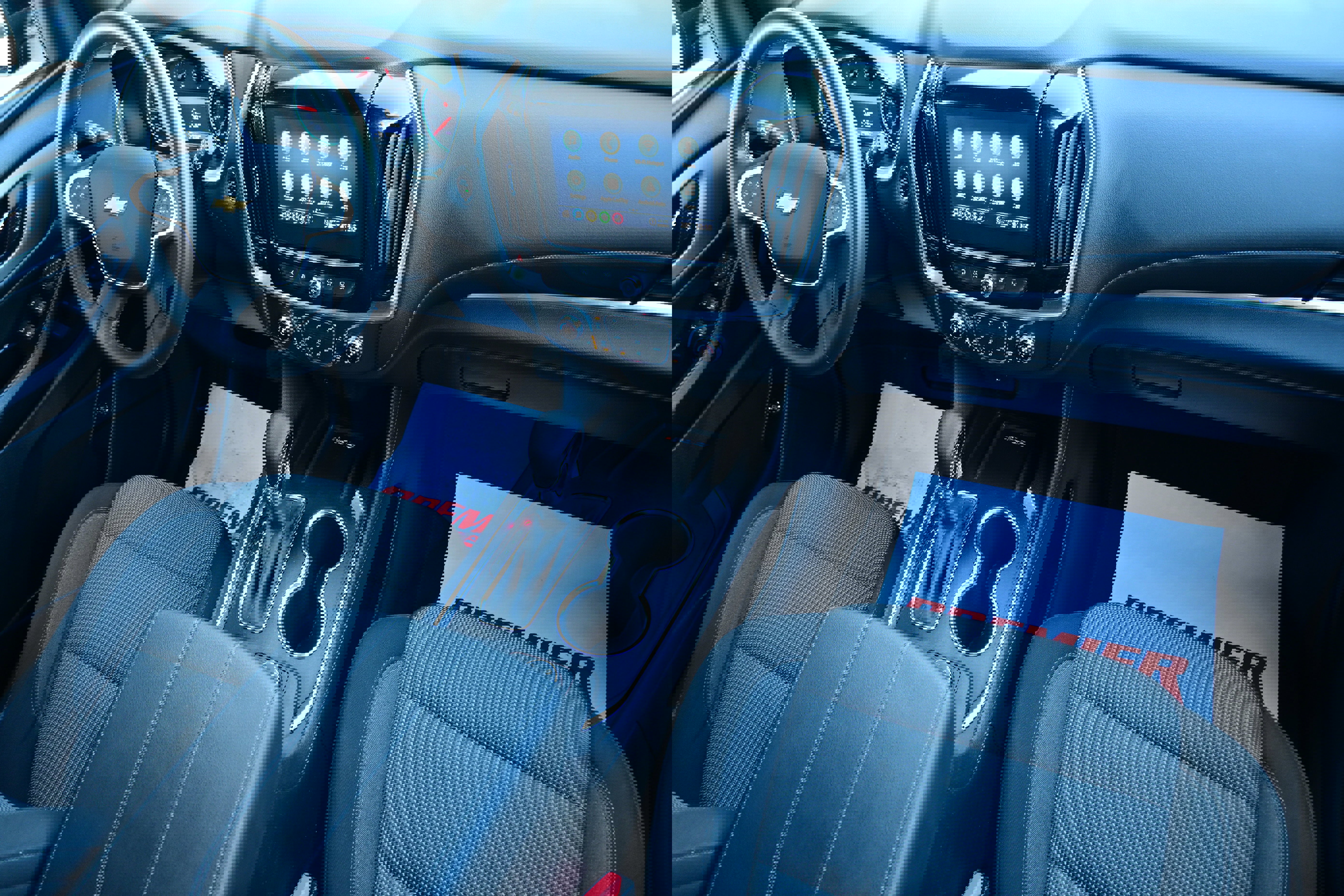 Used 2023 Chevrolet Traverse LT image 21