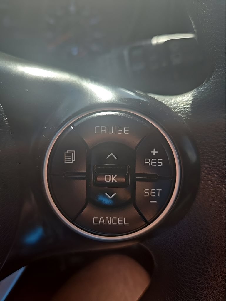 Used 2020 Kia Soul S FWD image 25