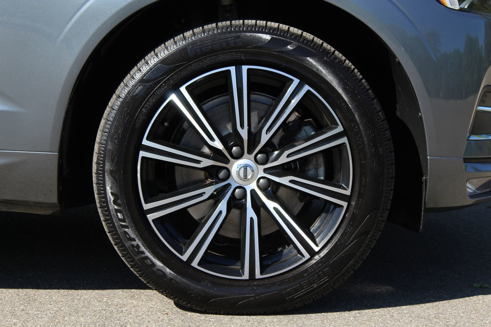 Used 2021 Volvo XC60 T6 Inscription AWD/4WD image 23