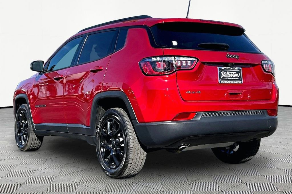 Used 2025 Jeep Compass Latitude w/ Altitude Special Edition image 6