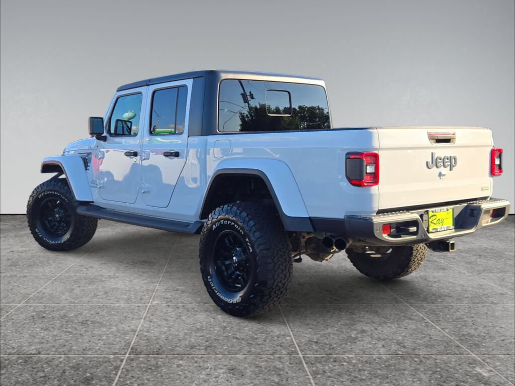 Certified 2020 Jeep Gladiator Overland AWD/4WD image 16