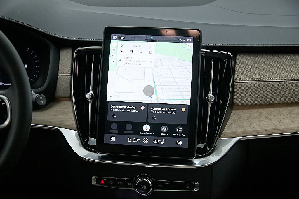 New 2026 Volvo XC90 B6 Plus w/ Protection Package AWD/4WD image 25