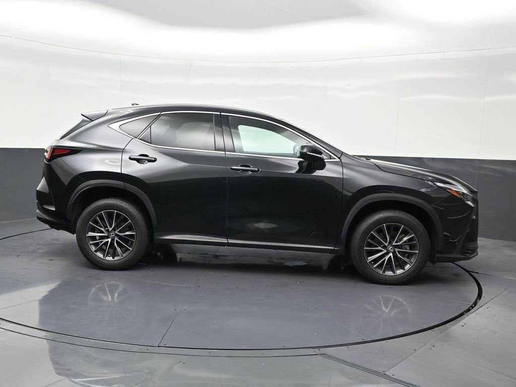 Used 2023 Lexus NX 250 FWD w/ Towing Package (2000 Lbs) image 7