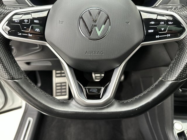 Used 2023 Volkswagen Tiguan SE R-Line AWD/4WD image 14