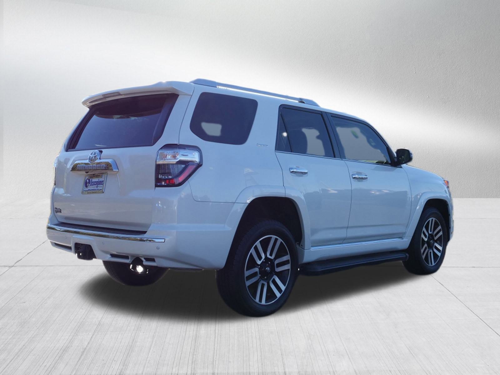 Used 2022 Toyota 4Runner Limited image 3