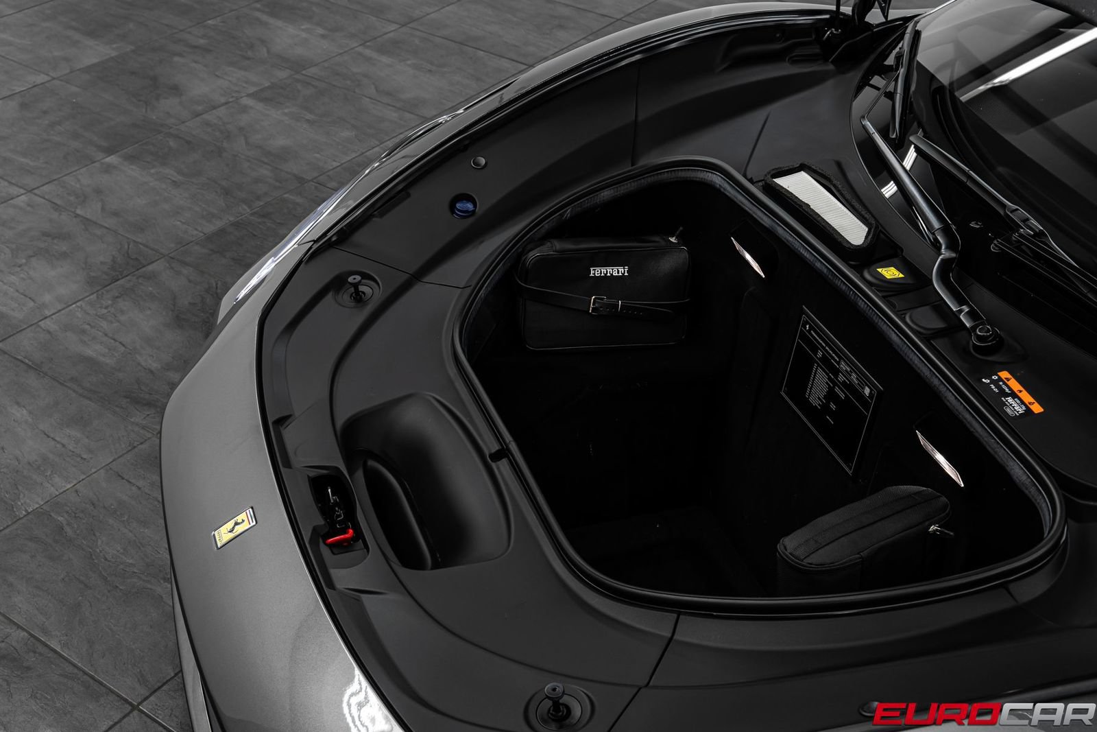 Used 2021 Ferrari F8 Tributo RWD image 10