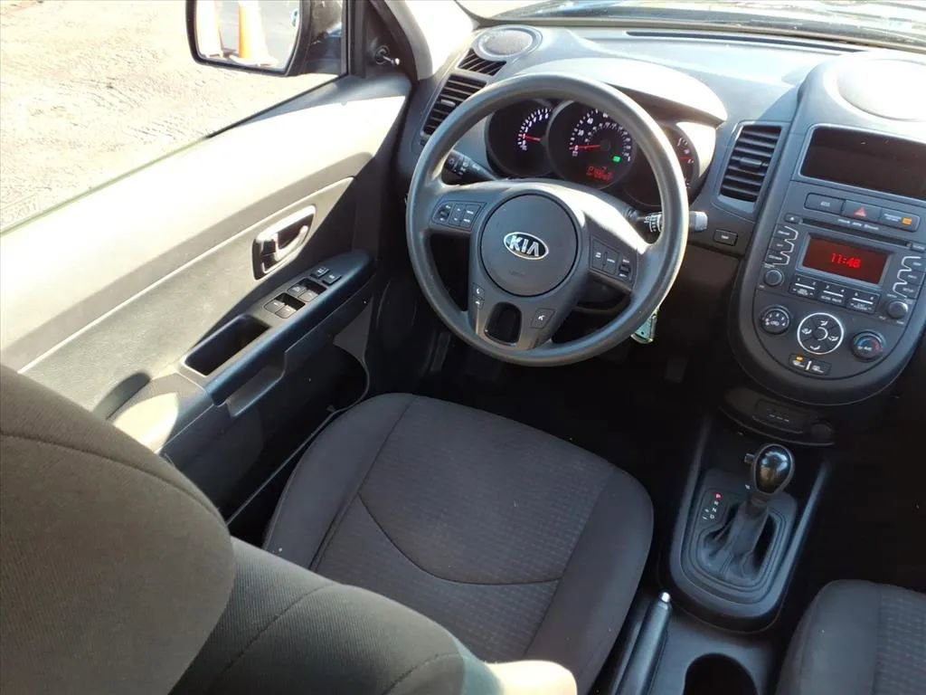 Used 2013 Kia Soul image 17