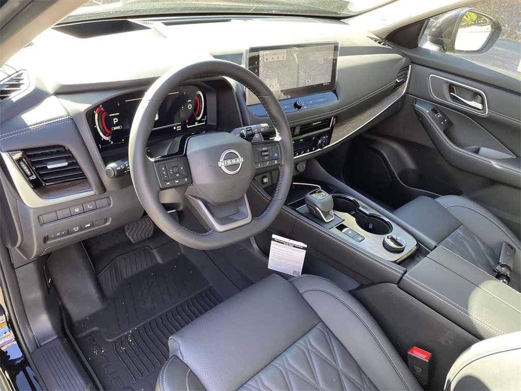 New 2026 Nissan Rogue Platinum image 13