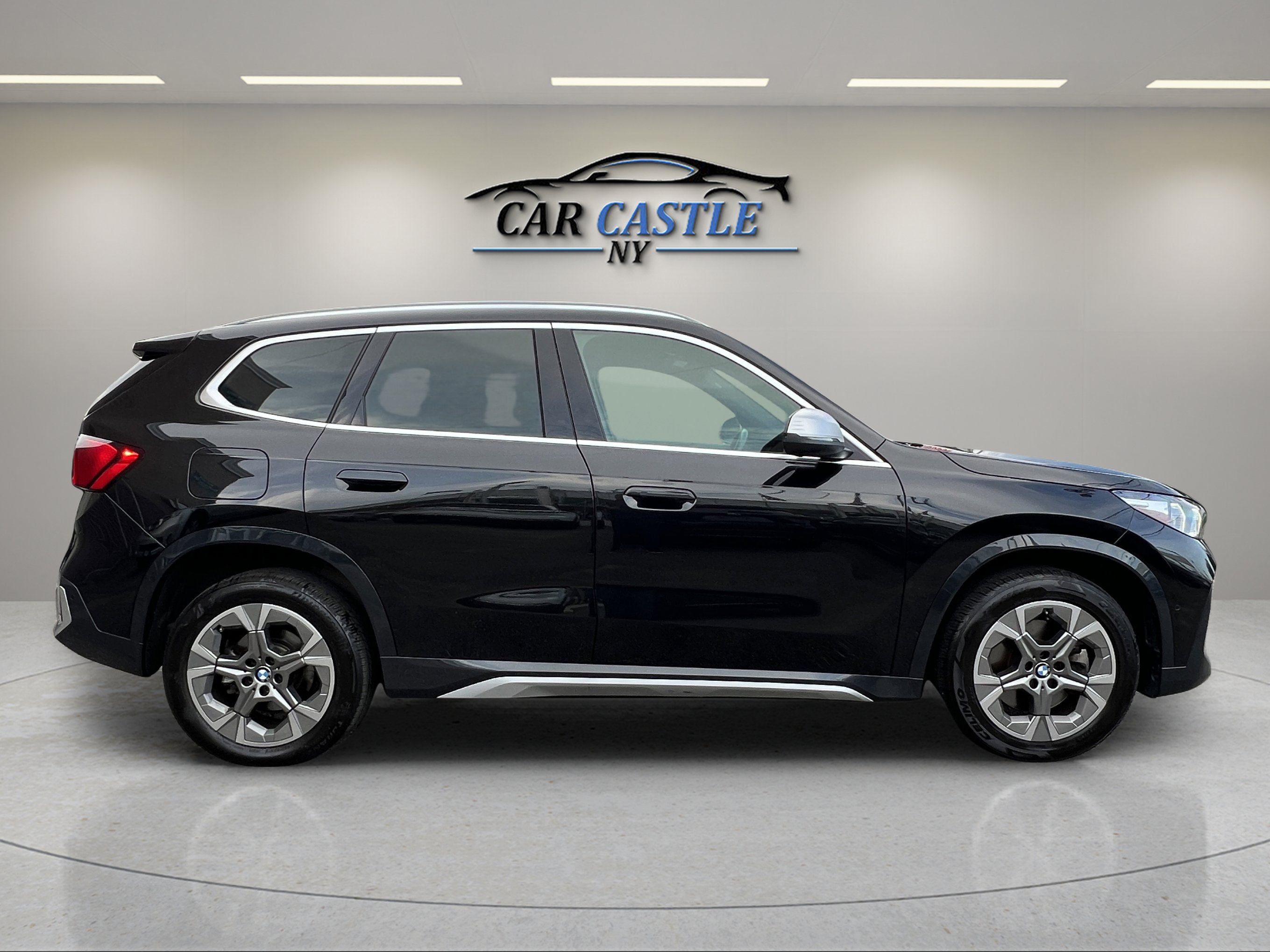 Used 2024 BMW X1 xDrive28i image 6