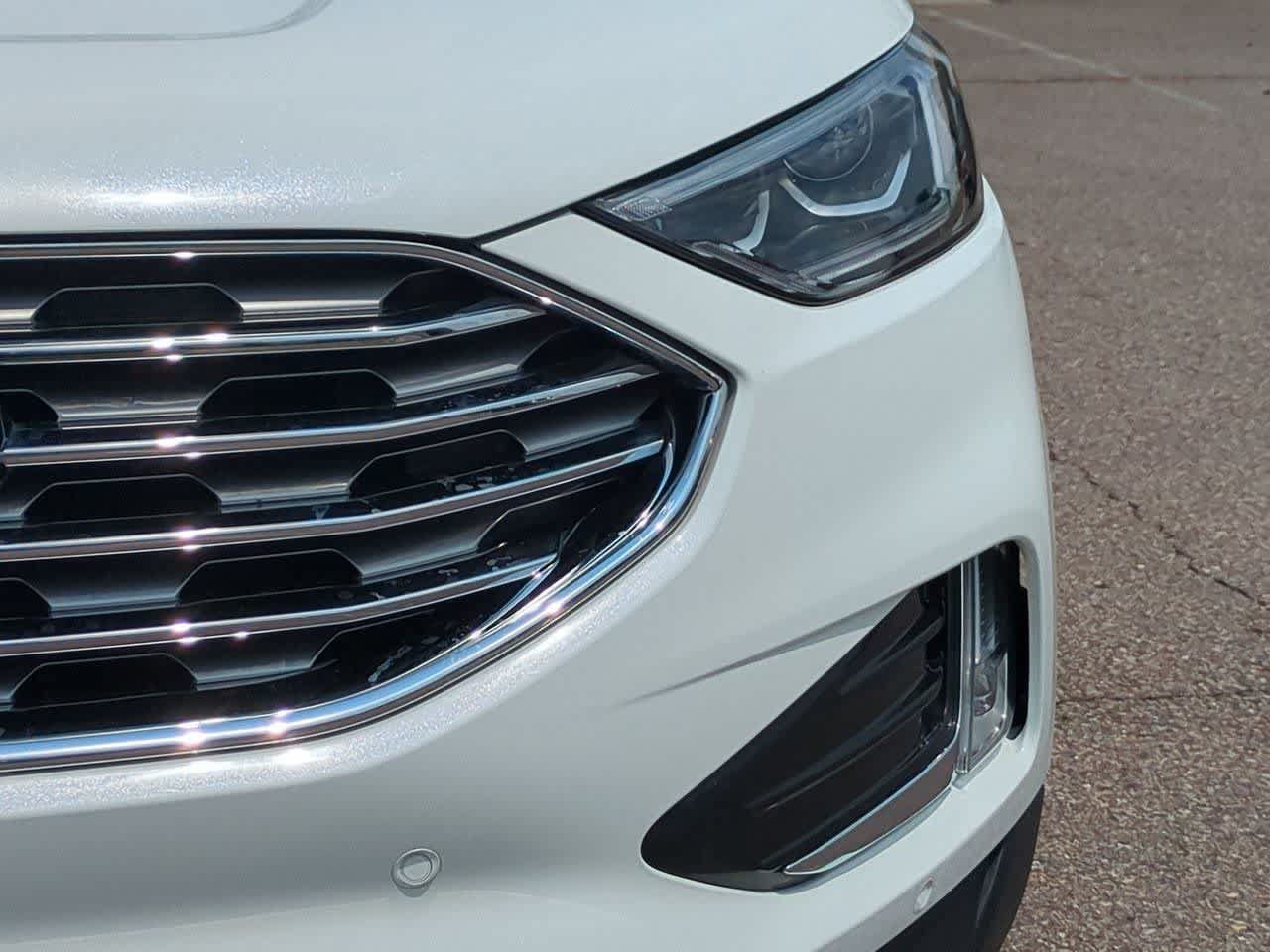Used 2022 Ford Edge Titanium w/ Equipment Group 301A AWD/4WD image 10