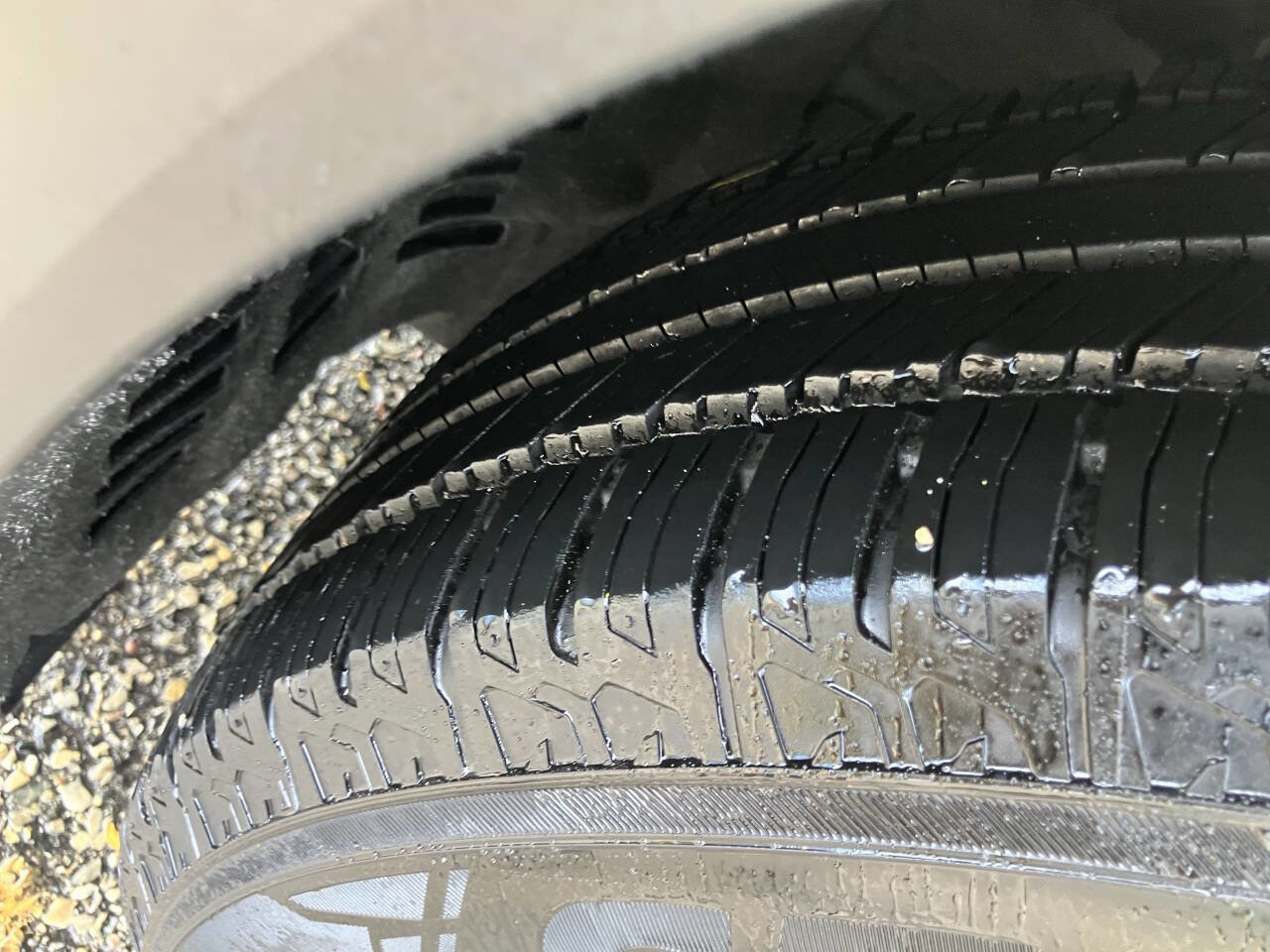 Used 2021 Toyota Highlander XLE image 10