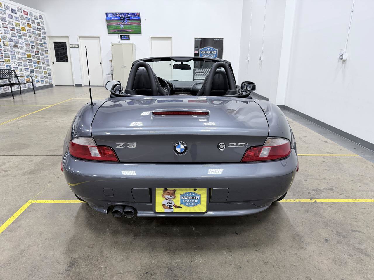Used 2001 BMW Z3 2.5i RWD image 6