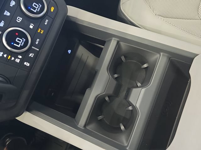New 2026 Land Rover Defender 110 S AWD/4WD image 18