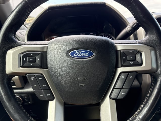 Used 2021 Ford F250 Lariat w/ Lariat Ultimate Package AWD/4WD image 22