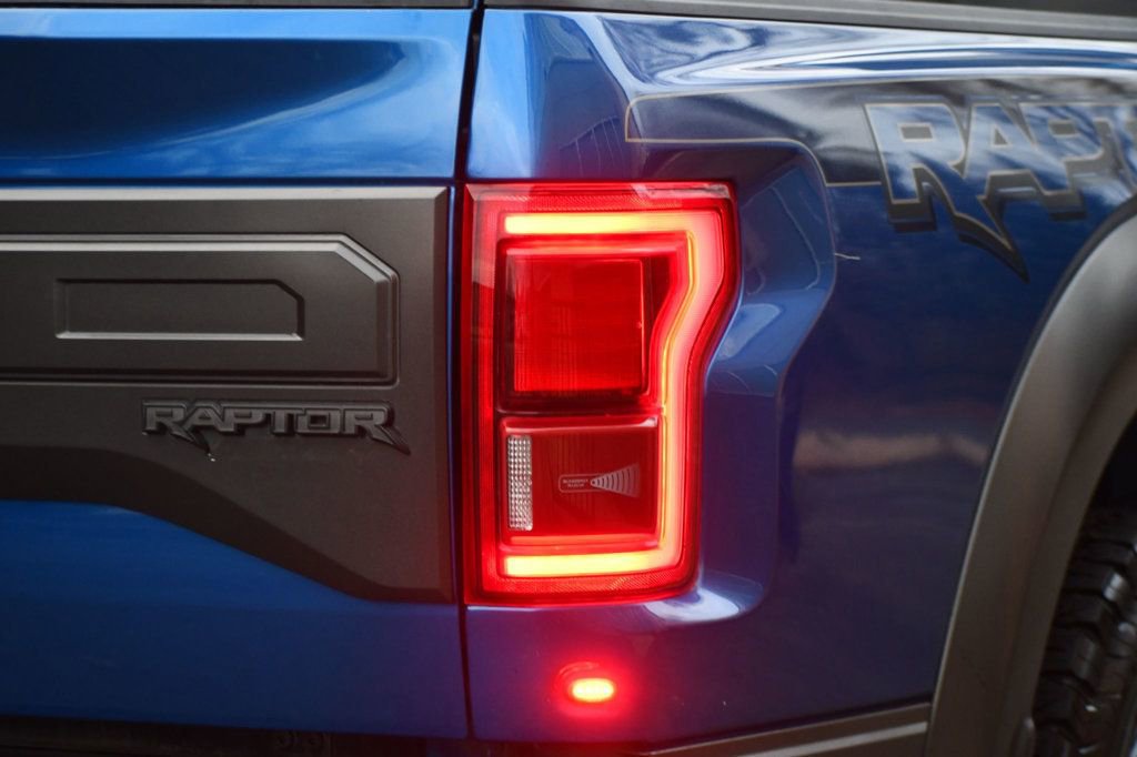 Used 2018 Ford F150 Raptor w/ Equipment Group 802A Luxury image 13