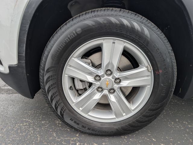 Used 2022 Chevrolet Trax LT w/ LT Convenience Package AWD/4WD image 27