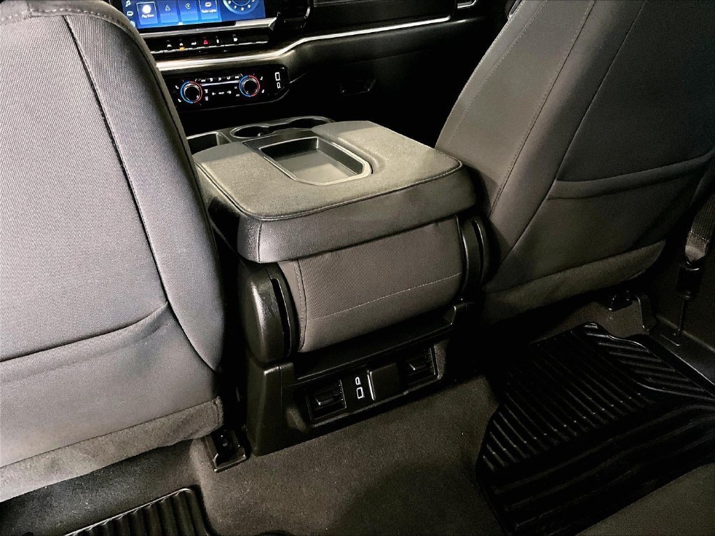 Used 2022 Chevrolet Silverado 1500 LT AWD/4WD image 28