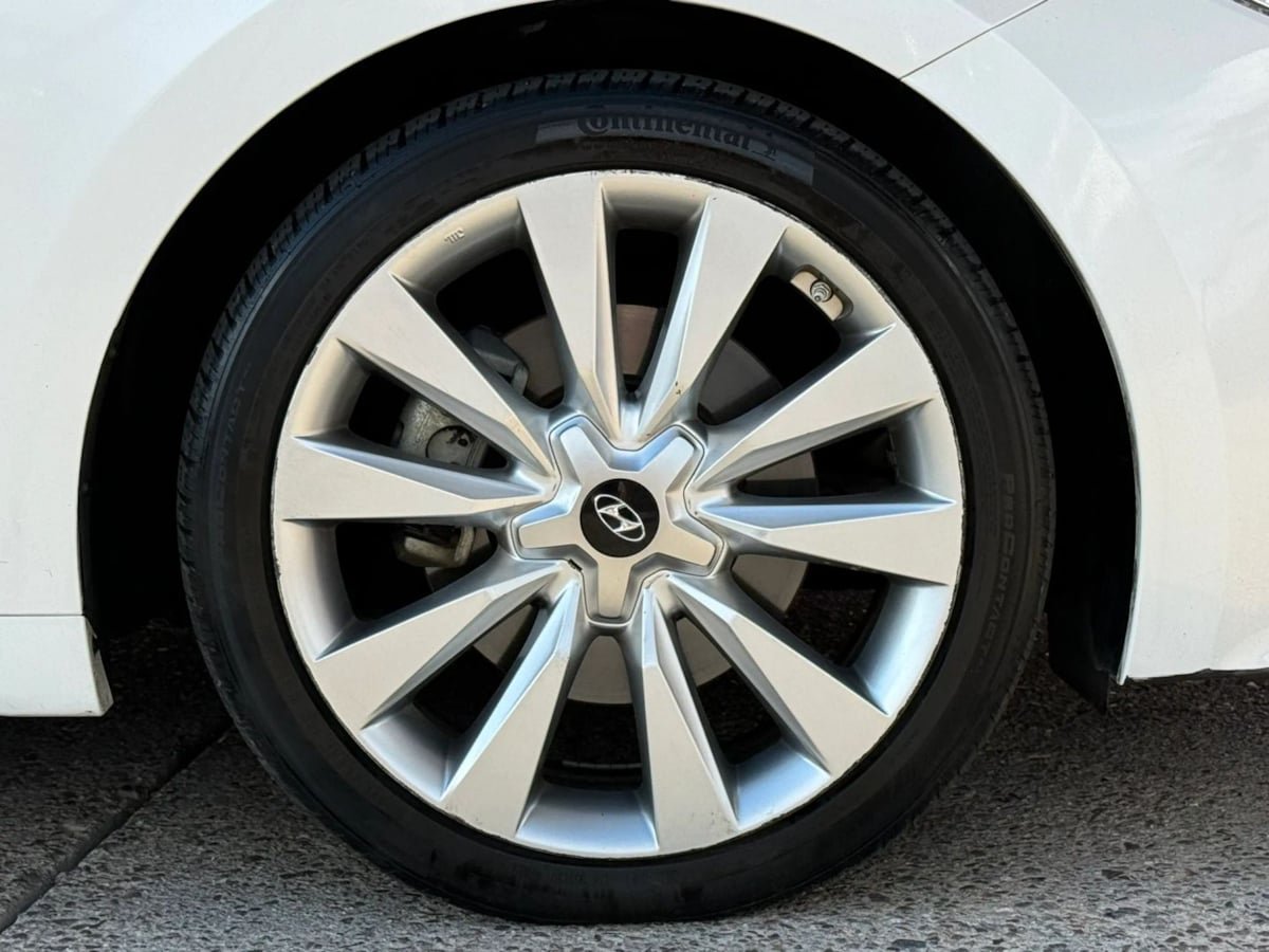 Used 2016 Hyundai Azera Limited FWD image 23