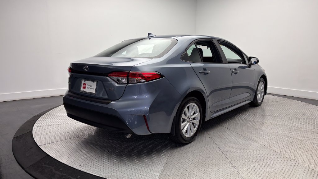 Used 2026 Toyota Corolla LE w/ LE Premium Package FWD image 36
