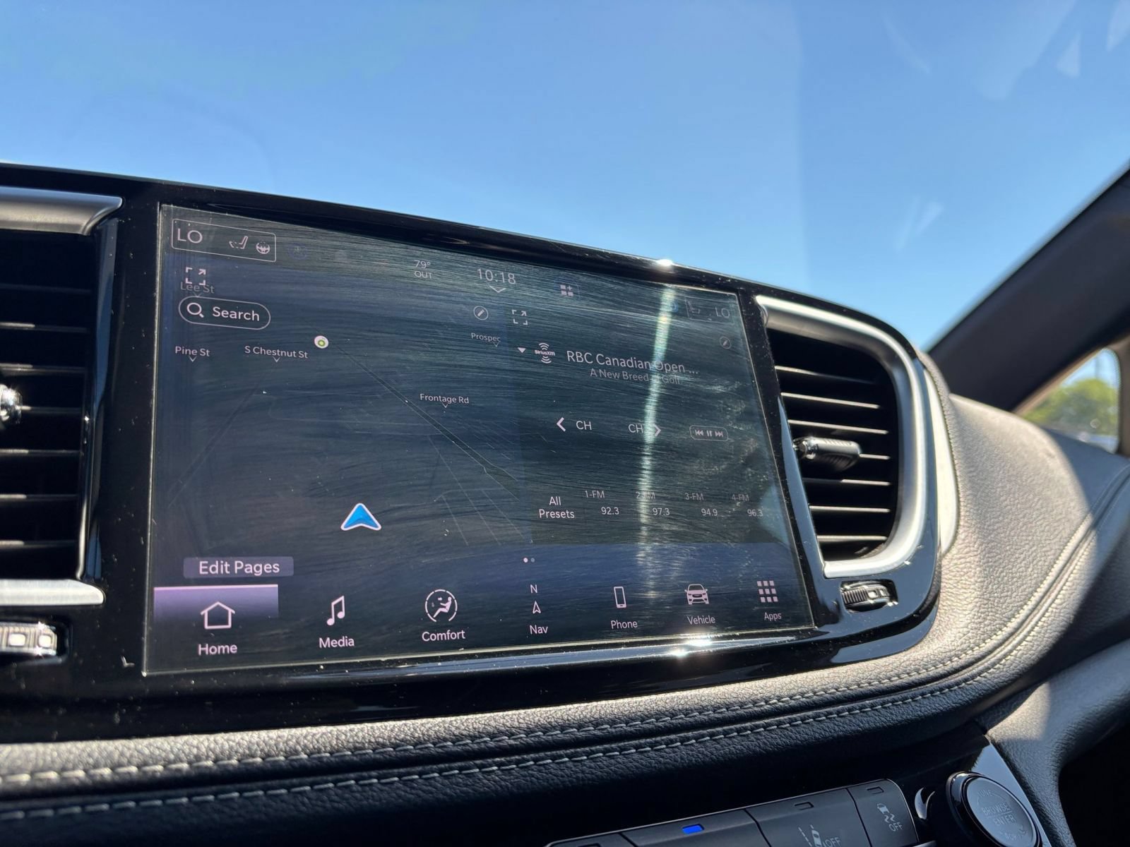Used 2025 Chrysler Pacifica Limited FWD image 21