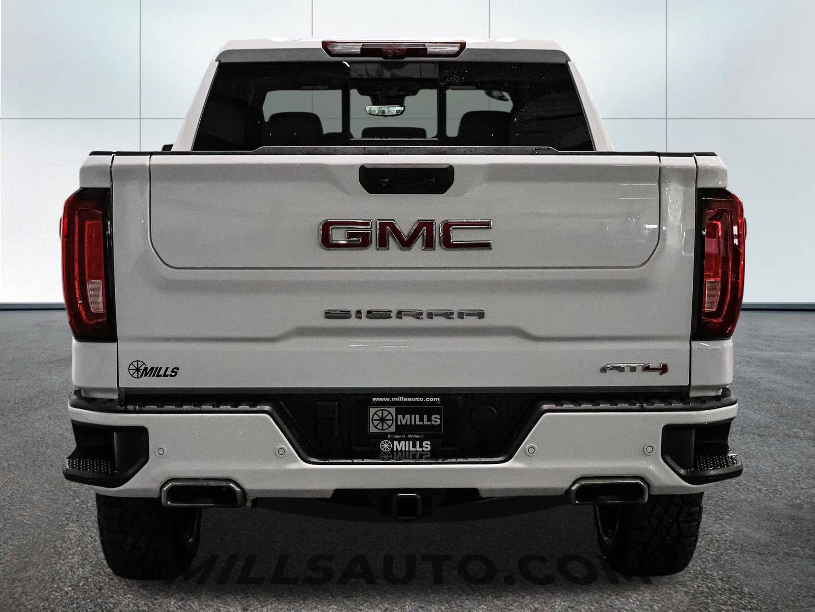 Certified 2024 GMC Sierra 1500 AT4 w/ Technology Package AWD/4WD image 6