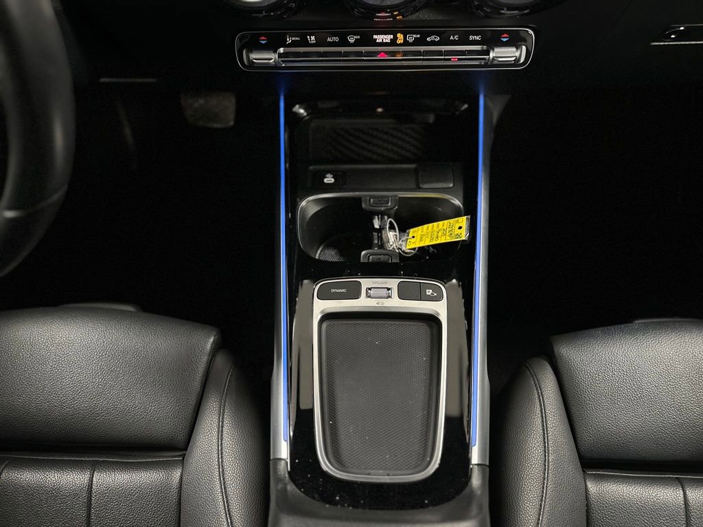 Used 2025 Mercedes-Benz GLB 250 image 18