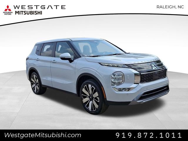 New 2025 Mitsubishi Outlander SE