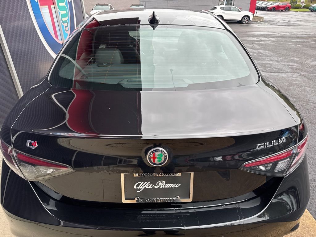New 2025 Alfa Romeo Giulia AWD w/ Driving Assist Package image 7